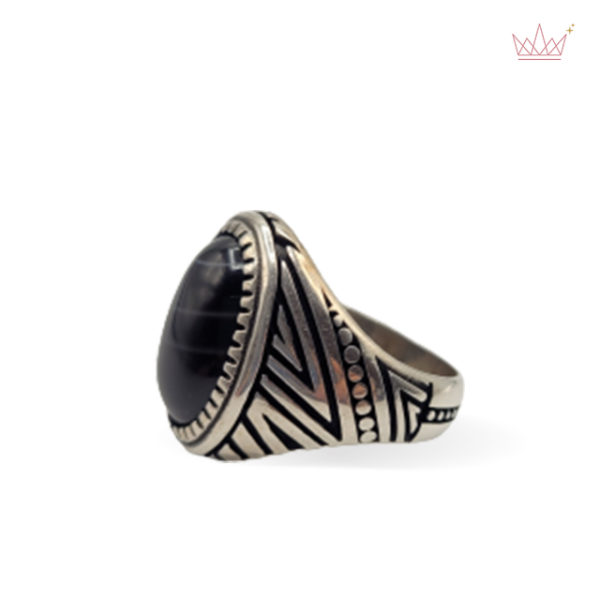 Onyx-black-ring-jewellery-nourlondonglobalservices-2