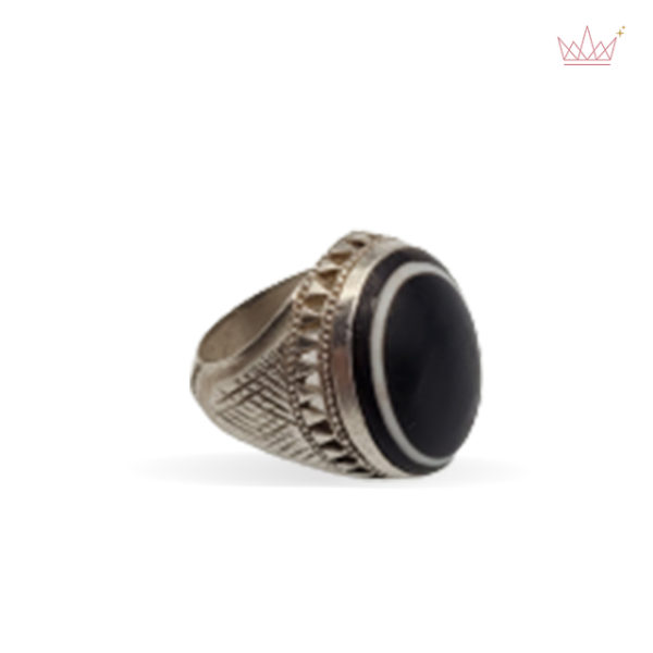 Onyx-black-with-silver-outline-ring-jewellery-nourlondonglobalservices-5